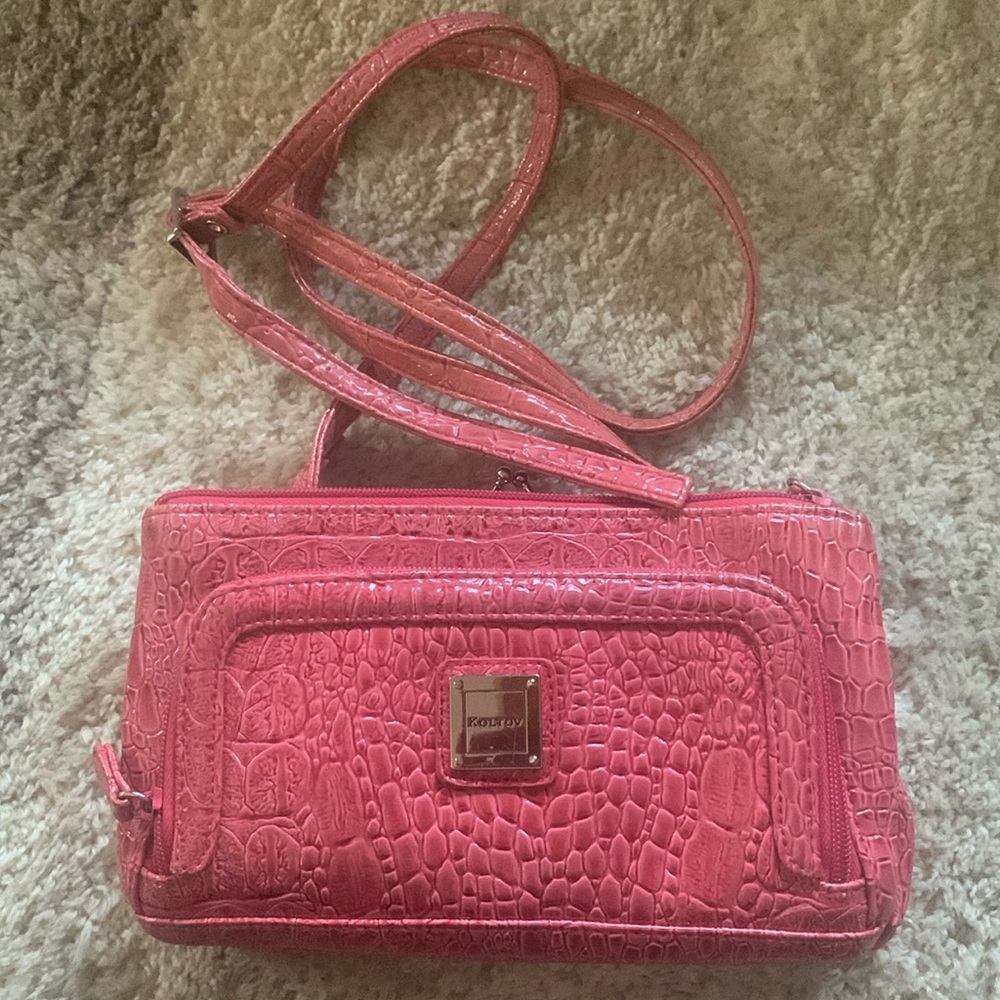 KOLTOV pink multi cross body wallet. Pink “alligator”.